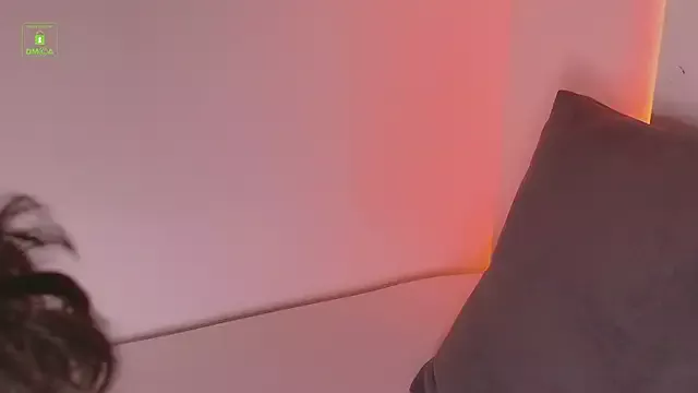 Offline GiselleParton on StripChat