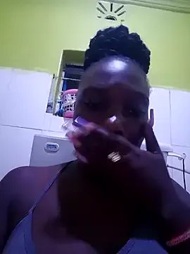 Golden_diver on StripChat