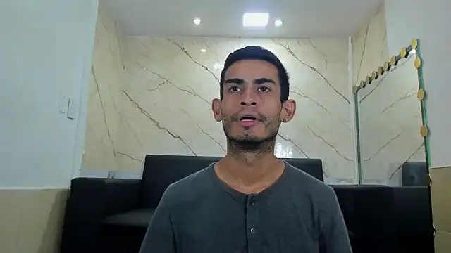 Offline Golldens_Dreamss on StripChat