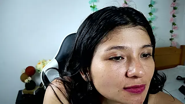 Offline Guadalupe_Lopez on StripChat