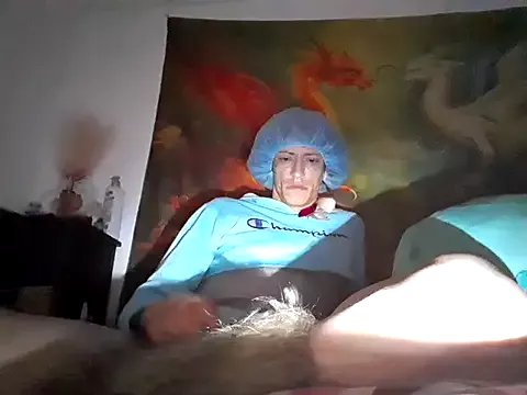 gurlnips on StripChat