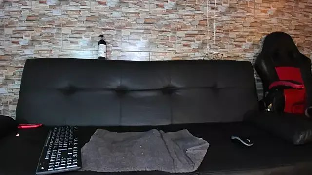 Hadley_ on StripChat