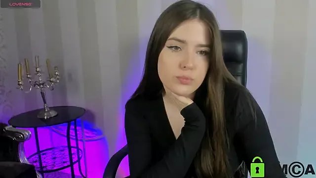 Haley_Gars on StripChat