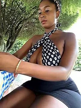 HanaThompson on StripChat