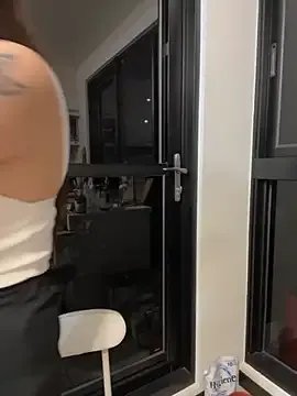 Hannababy_ on StripChat