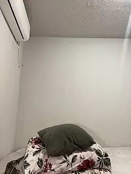 HannaFallow on StripChat 