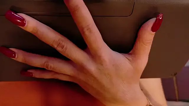 Hannah_Borbon on StripChat