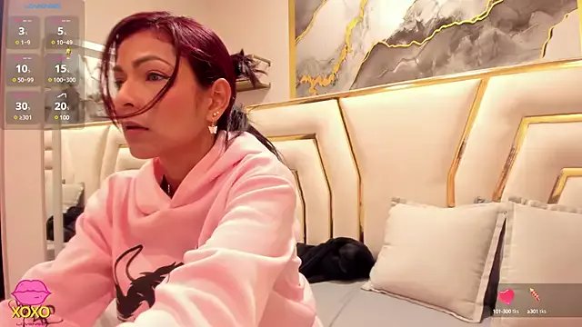 HannaPetit on StripChat