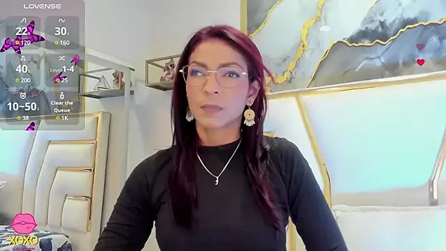 HannaPetit on StripChat