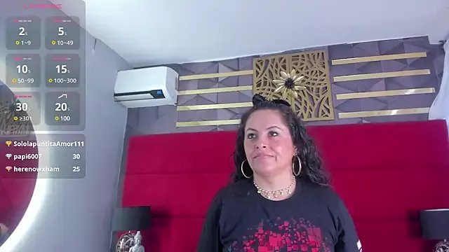 hanny_milf on StripChat