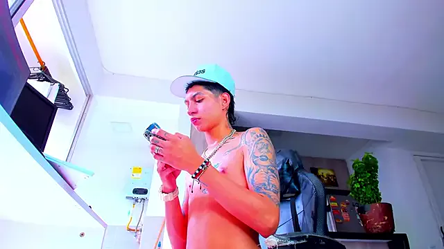 Freechat Hardcockboysxxx on StripChat