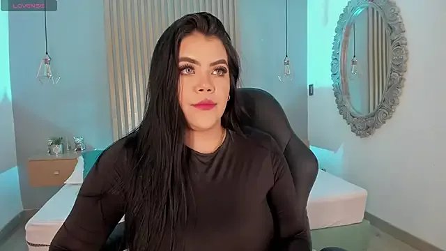 Harmonybabe_ on StripChat