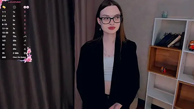 HazelPanos on StripChat