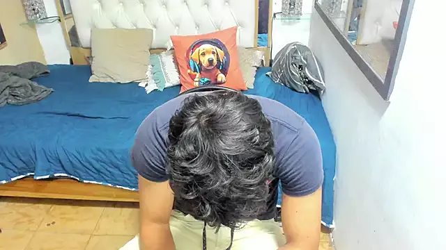 Freechat heiker_ on StripChat