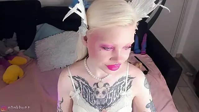 HelenGoat on StripChat