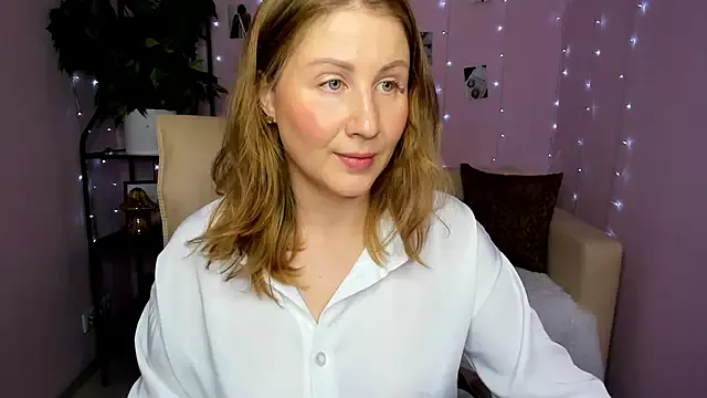 Helens_love on StripChat 