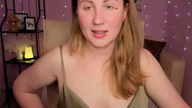 Helens_love on StripChat 