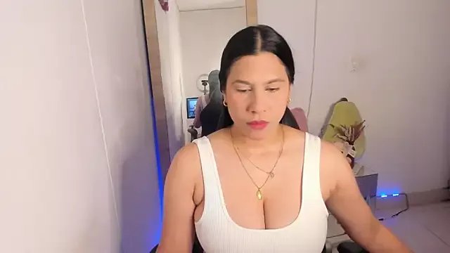 hellensexy on StripChat