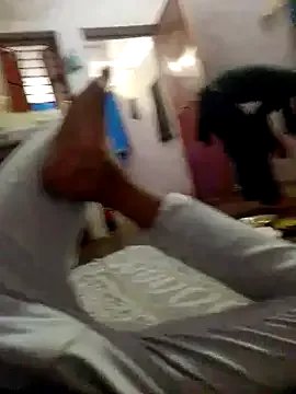 hiddennisha on StripChat