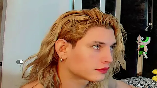 Offline honey_skin on StripChat