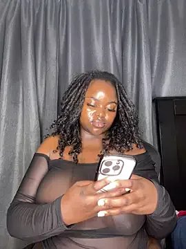 Honeycoco0211 on StripChat