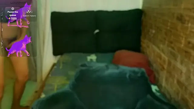 Offline Horny_Sassy on StripChat