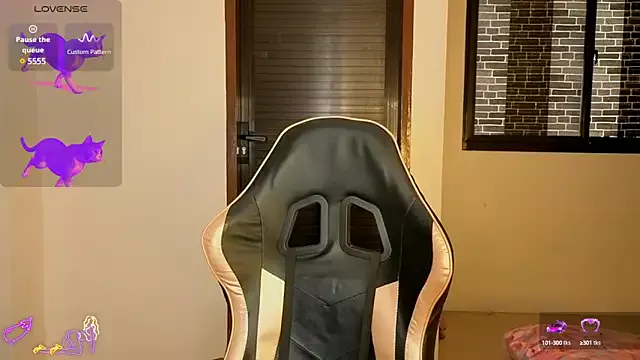 Offline Horny_Sassy on StripChat