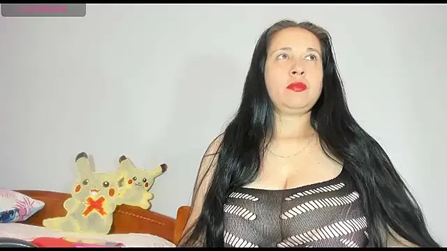 hot-nikol on StripChat