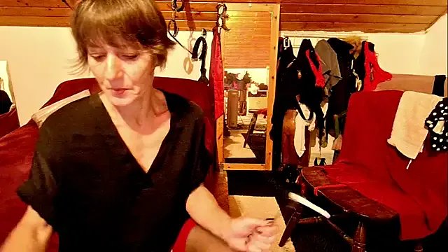 Hot_Colettte on StripChat