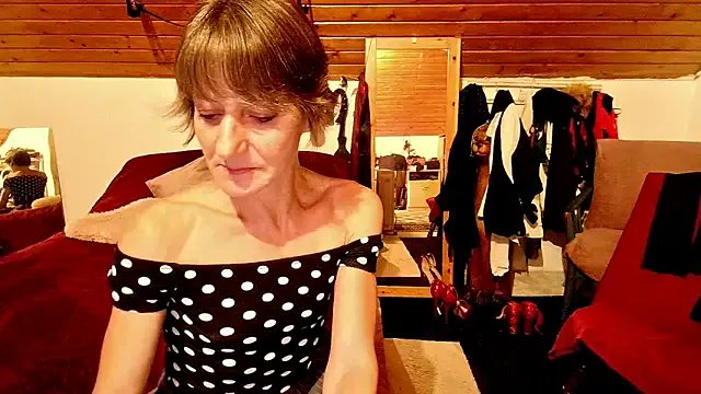 Hot_Colettte on StripChat