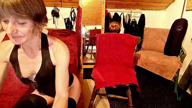 Hot_Colettte on StripChat