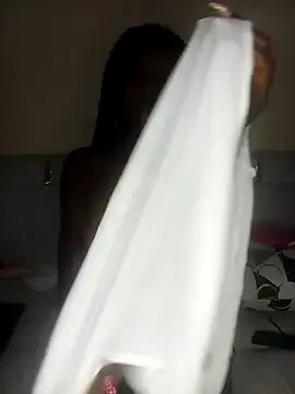 Hot_ebony30 on StripChat