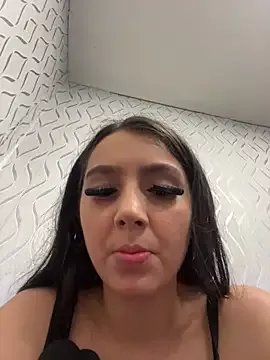 hotamanda01 on StripChat