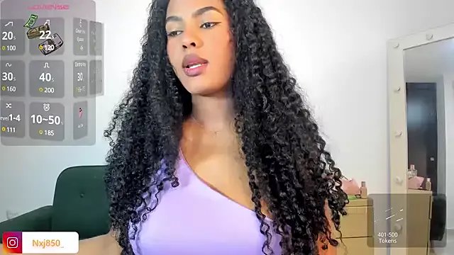 HOTBLACKANDWHITE2 on StripChat