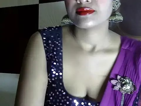 hotee_bhabi on StripChat