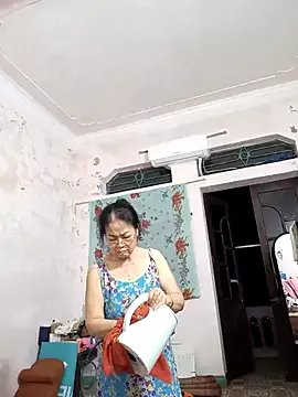 Hotestlove on StripChat