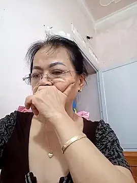 Hotestlove on StripChat