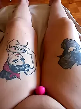 Offline Hotsereia on StripChat