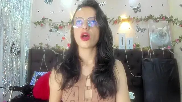 HottCandy21 on StripChat