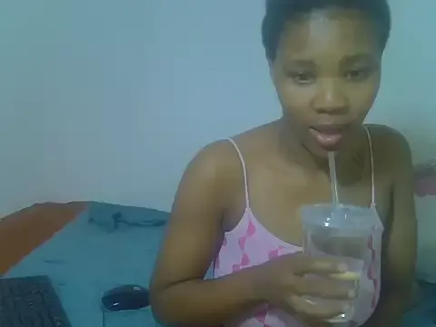 Offline Hotytoty26 on StripChat