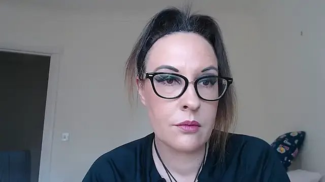 Humiliatrixxxx on StripChat