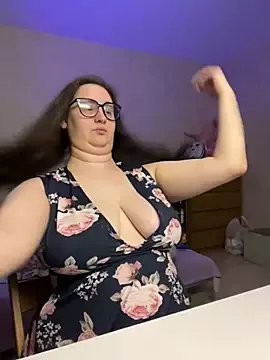 hungry1bunny on StripChat