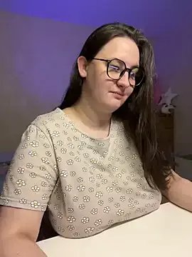 hungry1bunny on StripChat