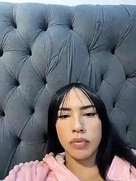 iam_cami on StripChat