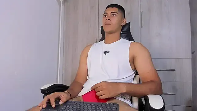 Offline Iamdylan777 on StripChat