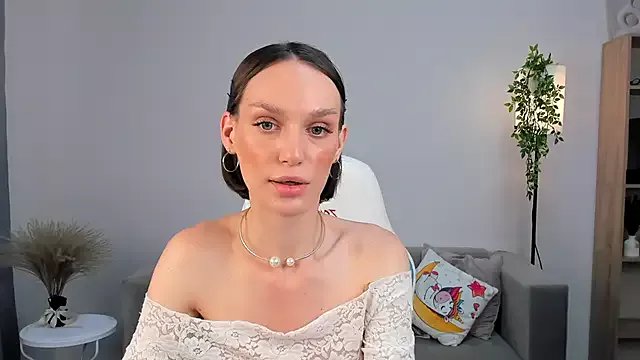 Ice_Strawberry on StripChat