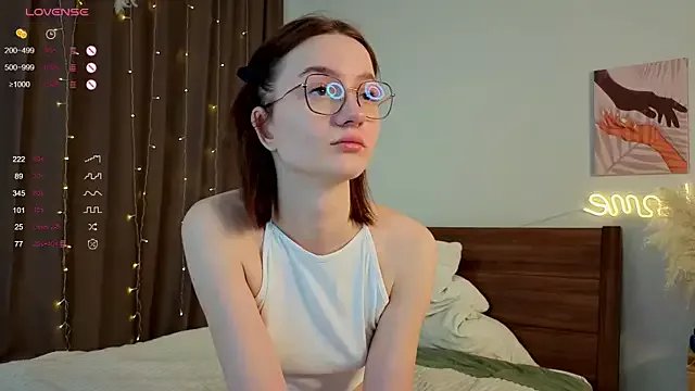 IdaValenti on StripChat