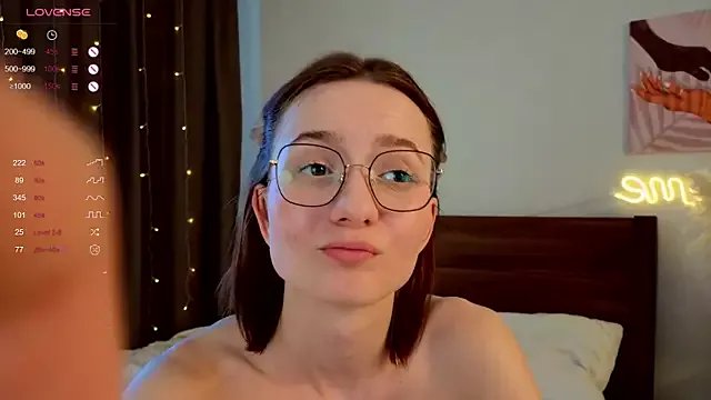 IdaValenti on StripChat