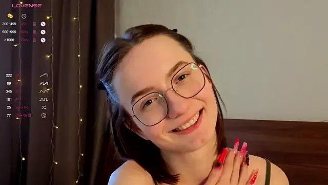 IdaValenti on StripChat