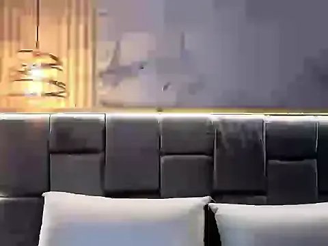 Im-Lola on StripChat